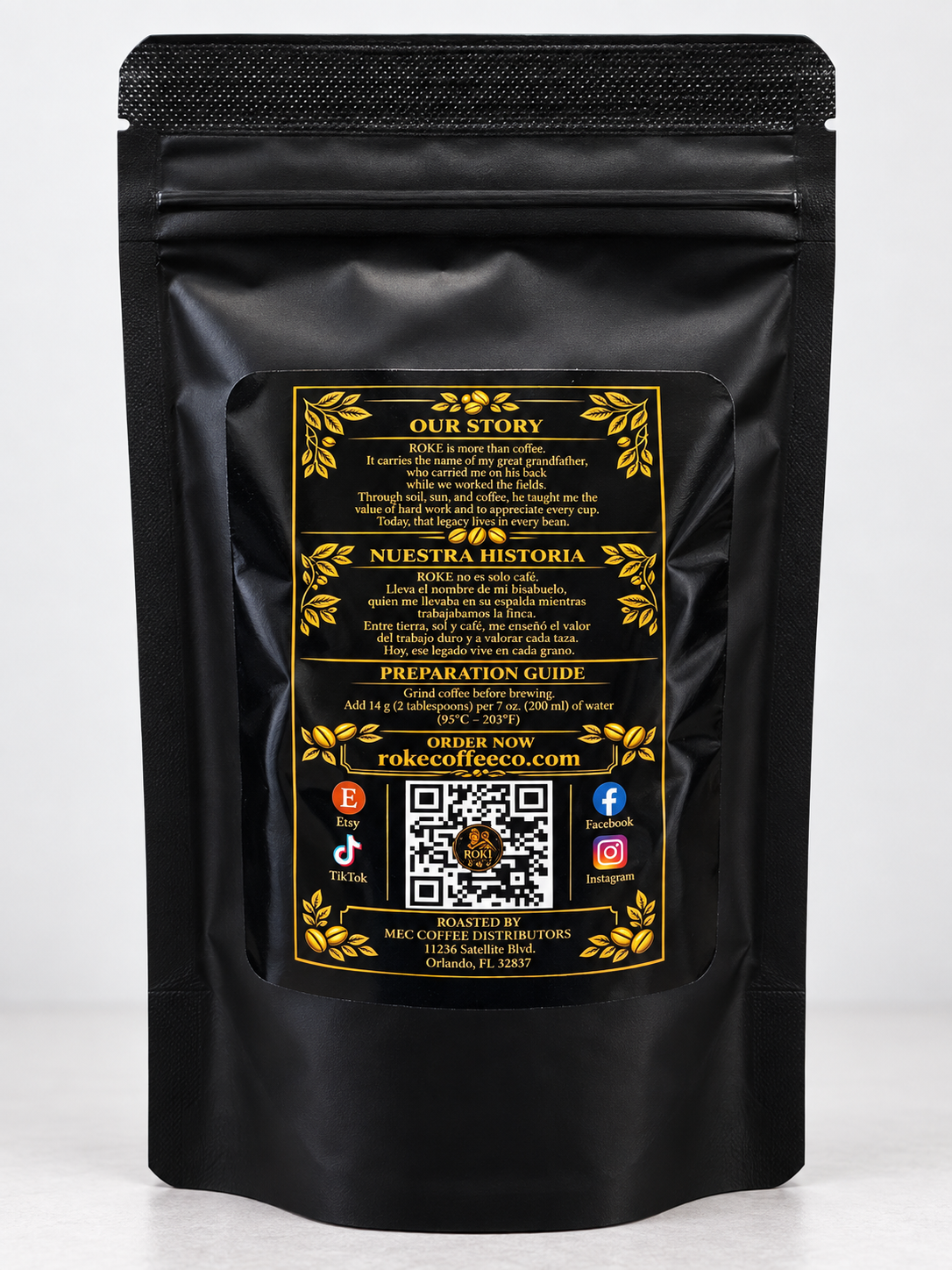 Back of a ROKE coffee bag with the family story in English and Spanish, preparation guide and QR code.